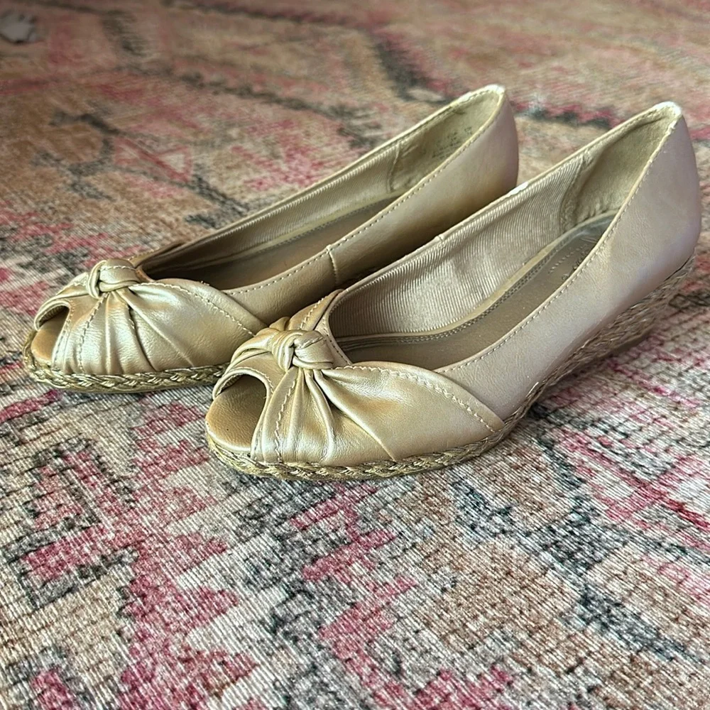 Dressy Gold Peep-Toe Wedge Shoes